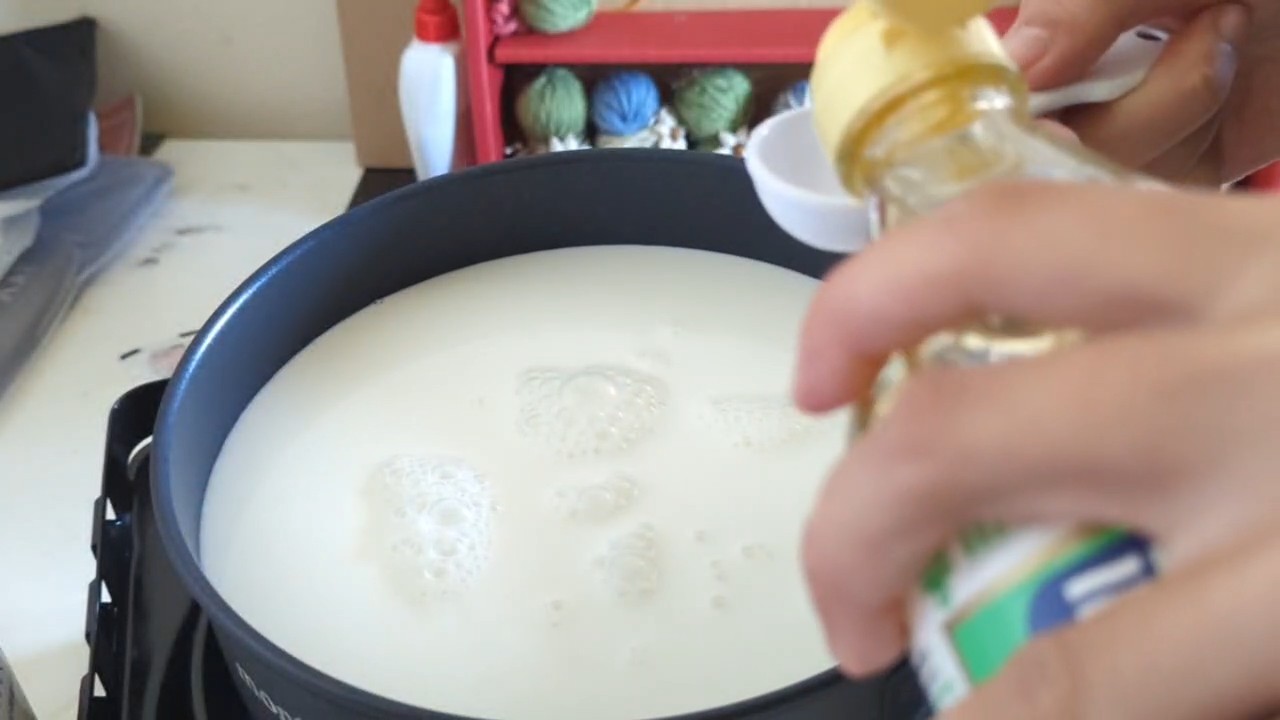 お酢を入れる瞬間