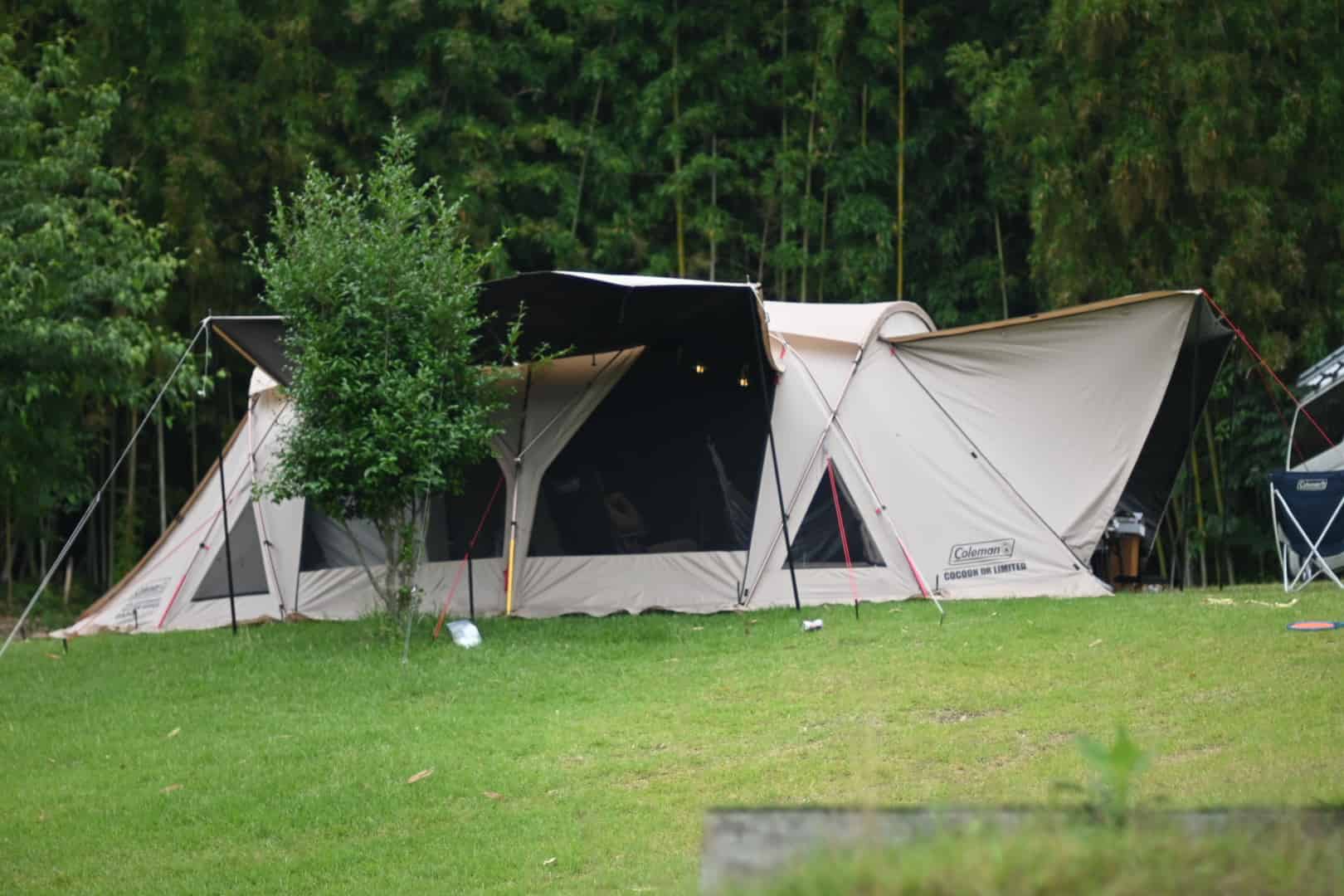 コールマン コクーンⅢ レビュー】設営30分で別荘の広さ！初心者