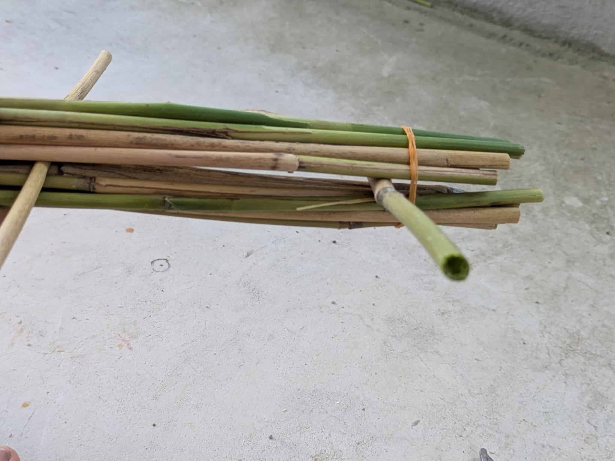 フレームを押し込む