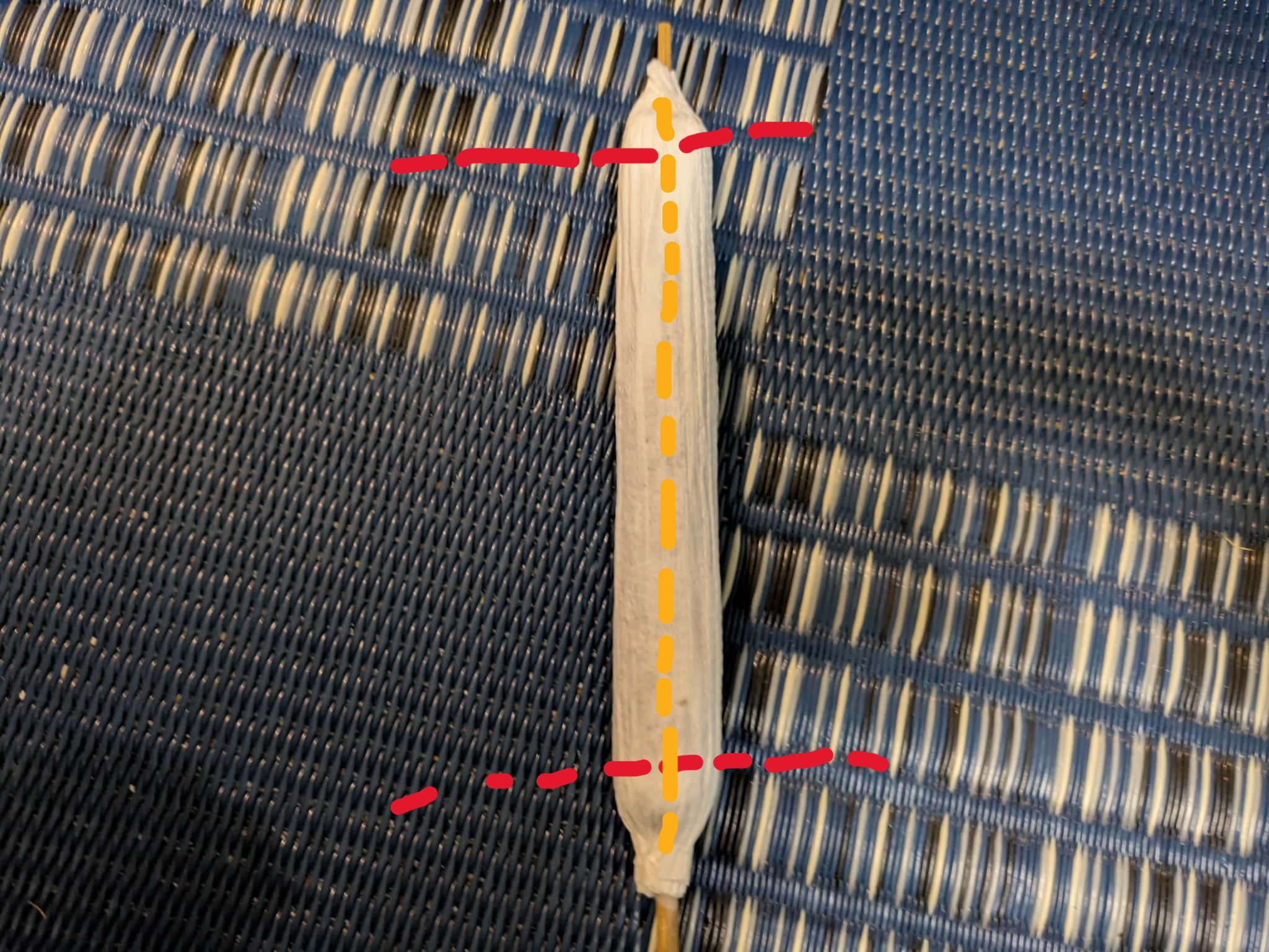 ナイフで切り込みを入れる