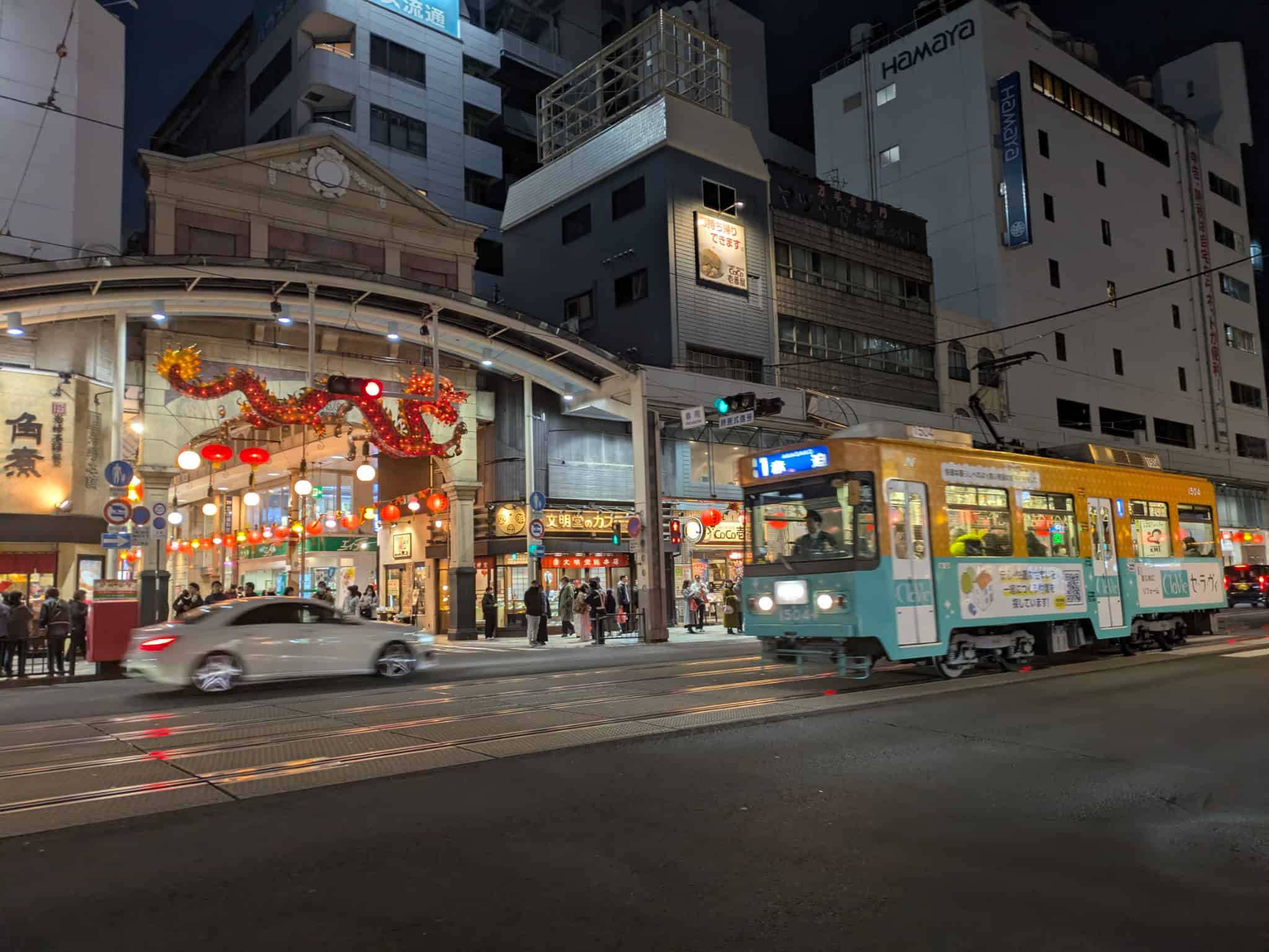 渋滞する長崎市内の道路
