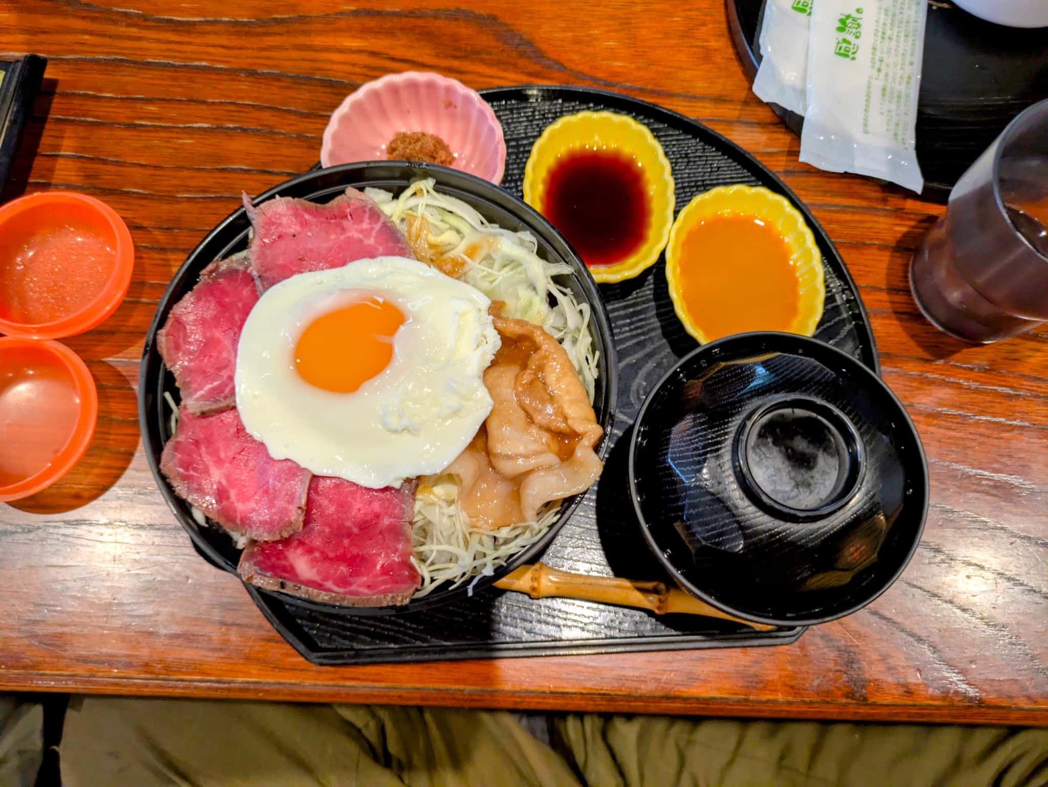 スーパーポークがぶ丼