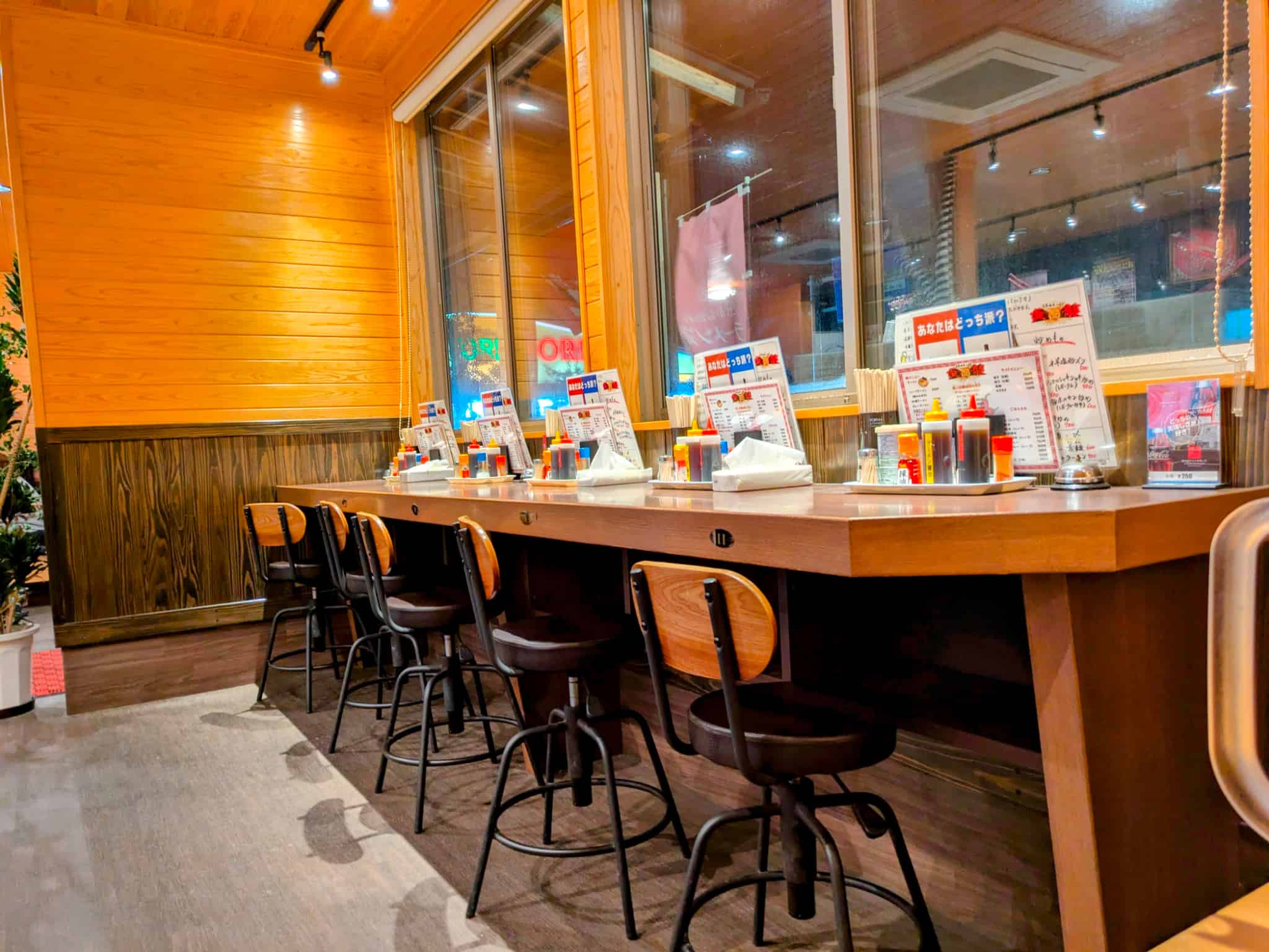 お座敷場所によっては　大蛇山のパーツが！！